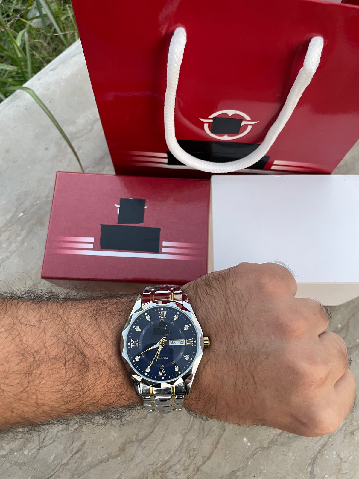 CLASSIC PREMIUM WATCH (WITH BOX & HANDBAG)